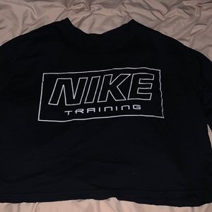 Nike cropped tee